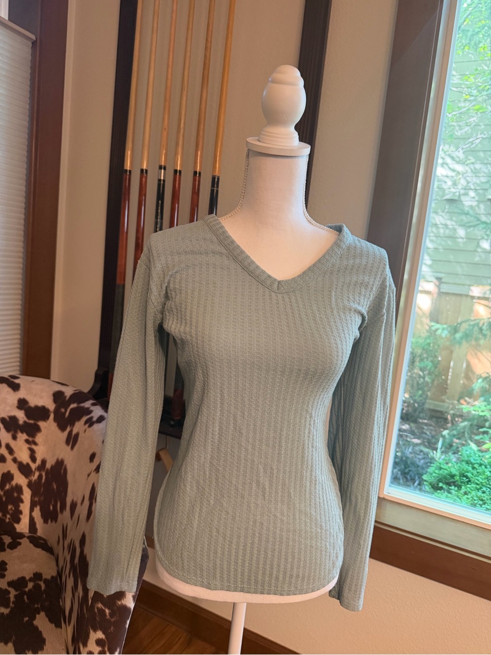 Women's V-Neck Long Sleeve Ribbed Top in Sage Green